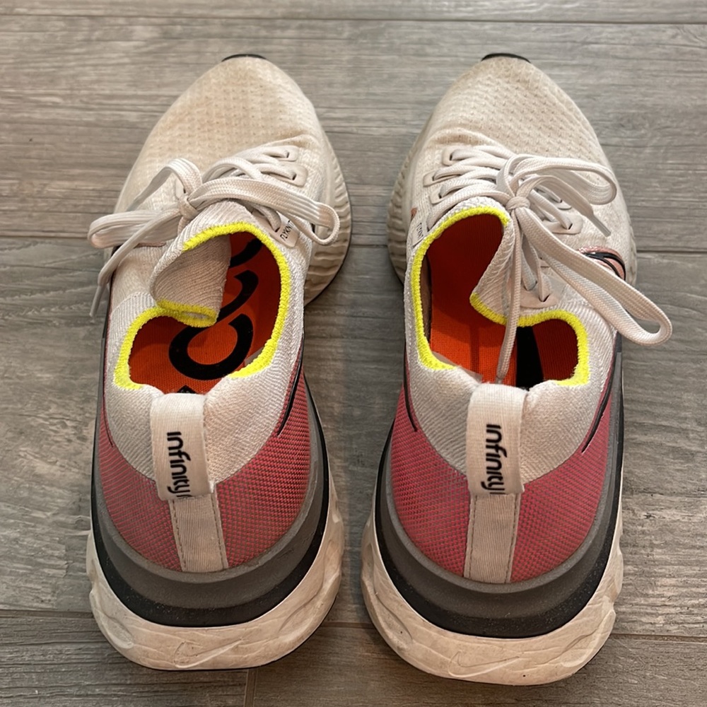 Used Nike running - Picture 3 of 4